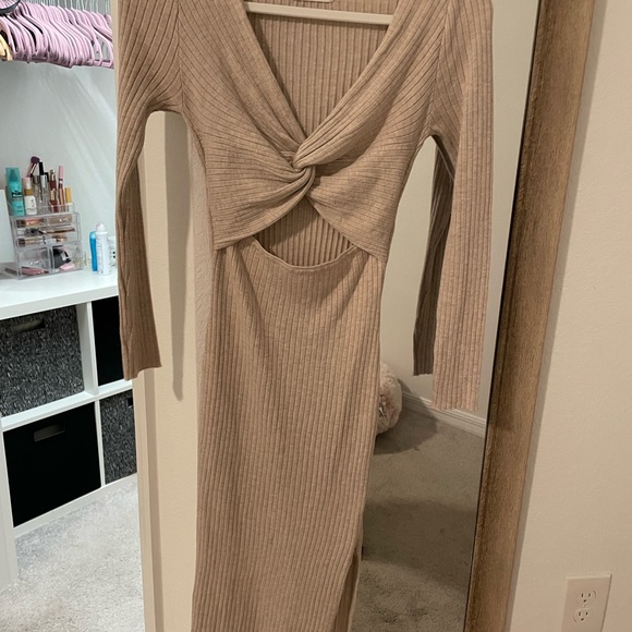 Ribbed Sweater Cut Out Dress - Picture 4 of 4